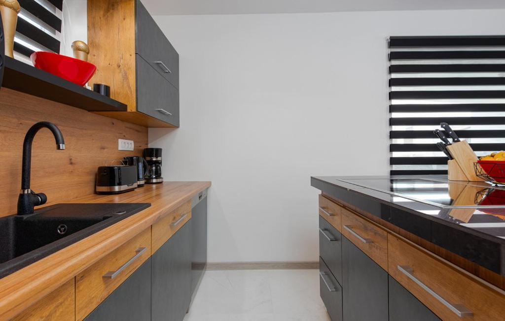 Luxurioeses Penthouse Welle Mit Whirlpool, Grill Und Meerblick Vir Esterno foto